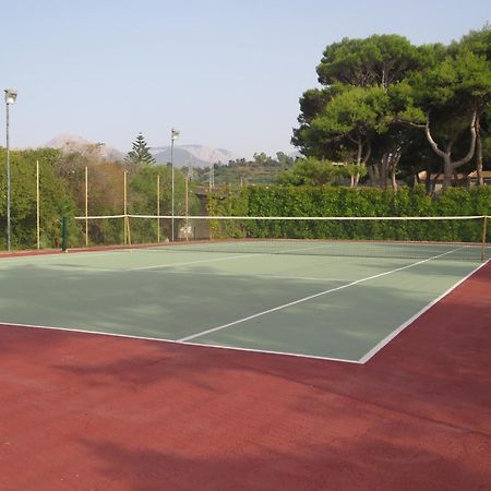 Villa Teti - Sicilia Кампофеличе-ди-Роччелла Экстерьер фото